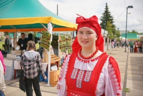 Деревянные родословные книги, барабаны и игрушки: открытие выставки «Спасская» в Елабуге.